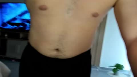 Axel online show from March 15, 7:17 pm