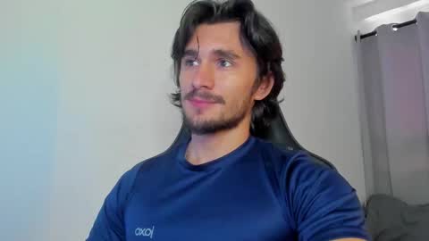 Axel online show from September 29, 3:44 pm