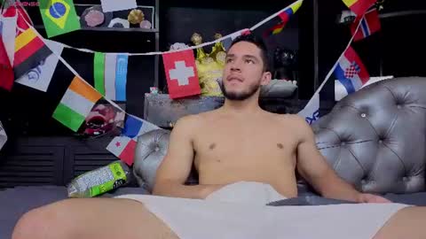 Axel  online show from June 20, 9:43 pm