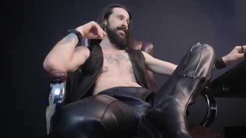 Snapshot of axelcolton chatting on March 1, 12:34 pm AxelColton online show from March 1, 12:34 pm