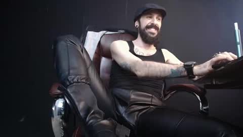 Snapshot of axelcolton chatting on February 27, 12:12 pm AxelColton online show from February 27, 12:12 pm