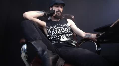 Snapshot of axelcolton chatting on February 12, 12:22 pm AxelColton online show from February 12, 12:22 pm