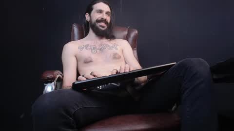 Snapshot of axelcolton chatting on February 15, 1:16 pm AxelColton online show from February 15, 1:16 pm