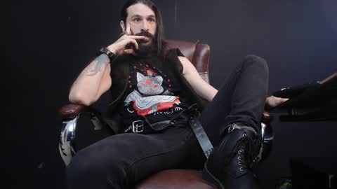 Snapshot of axelcolton chatting on February 13, 12:32 pm AxelColton online show from February 13, 12:32 pm