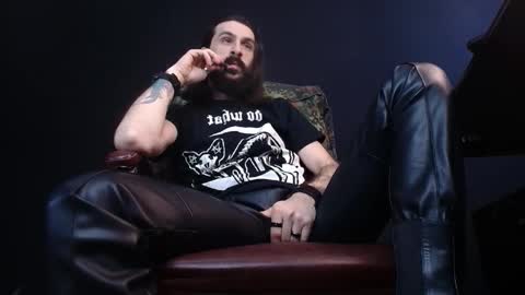 Snapshot of axelcolton chatting on February 21, 10:50 am AxelColton online show from February 21, 10:50 am