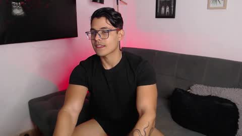 axell online show from March 20, 10:53 am