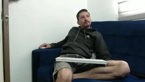 Axel Rose online show from February 17, 7:35 pm