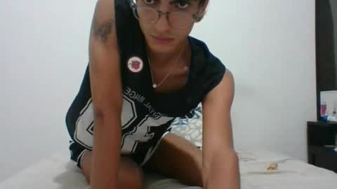 Snapshot of axellatino_ chatting on March 11, 5:57 am Axel online show from March 11, 5:57 am