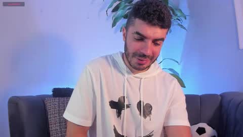 Axel Thompsom online show from January 9, 11:49 am