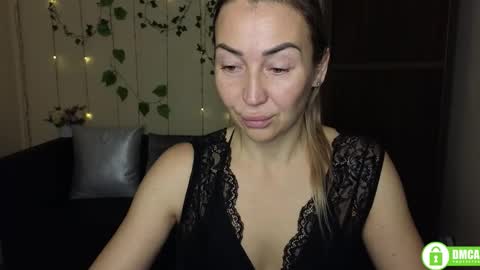 Jully online show from November 28, 7:10 pm