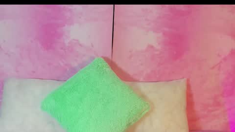 aylamarttinez online show from January 8, 3:45 am