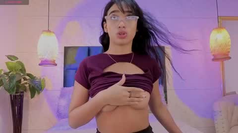 aylin_sweet_ online show from May 12, 8:18 pm