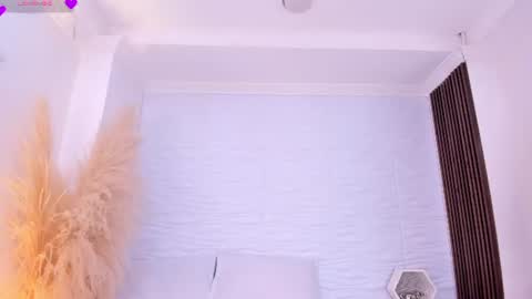 aylinlove_ online show from July 21, 11:56 am