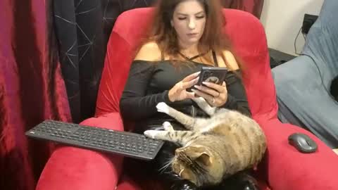 Snapshot of aymarsensual chatting on September 19, 5:49 pm Dominatrix Queen online show from September 19, 5:49 pm