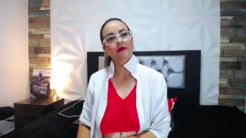 Azahara online show from February 22, 11:02 am