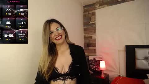 Azahara online show from October 17, 11:36 am