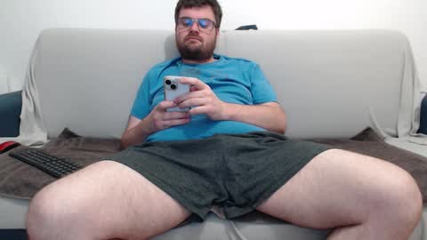 Azer online show from October 4, 3:32 pm