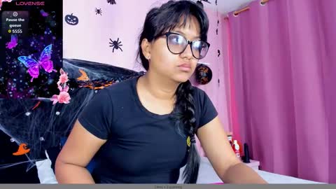 azul_moonn online show from October 18, 4:27 am