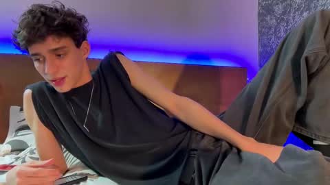 nice boy online show from October 26, 6:14 am