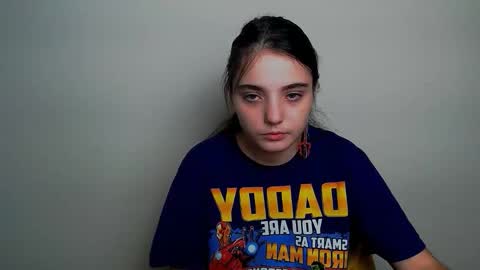 azumi_chan_ online show from October 19, 2:44 pm