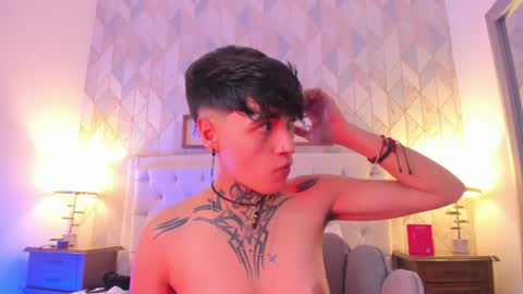 Anny online show from April 15, 8:06 am