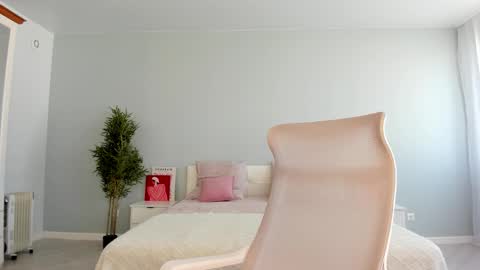 Monica online show from September 26, 6:21 am