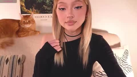 bb adele  online show from October 4, 9:01 pm