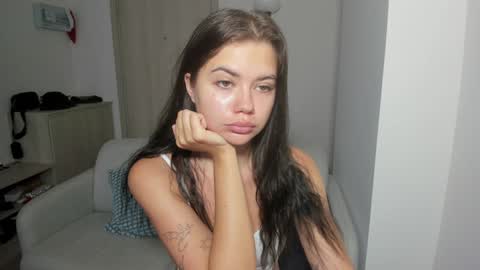 Call me baby  real name Eva   online show from January 16, 2:19 am