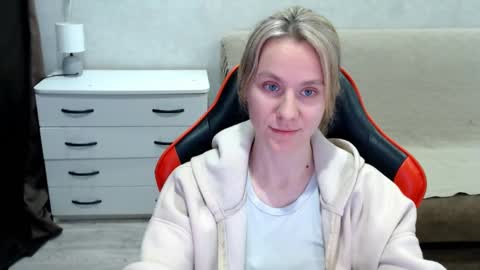 baby_kitte online show from October 21, 12:54 pm