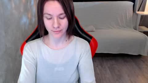 baby_kitte online show from December 4, 3:28 am