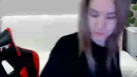 Snapshot of baby_kitte chatting on January 24, 3:00 am baby_kitte online show from January 24, 3:00 am