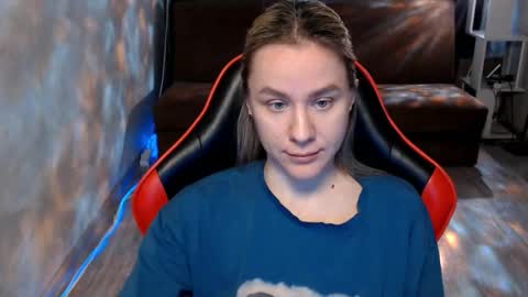 baby_kitte online show from March 23, 3:44 am