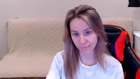 Snapshot of baby_kitte chatting on February 9, 2:49 am baby_kitte online show from February 9, 2:49 am