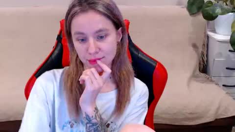 Snapshot of baby_kitte chatting on February 16, 3:16 pm baby_kitte online show from February 16, 3:16 pm
