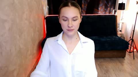 baby_kitte online show from June 4, 4:29 am