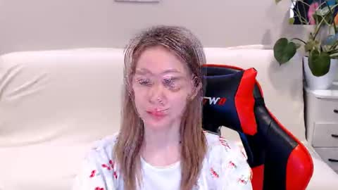 Snapshot of baby_kitte chatting on February 19, 5:49 am baby_kitte online show from February 19, 5:49 am