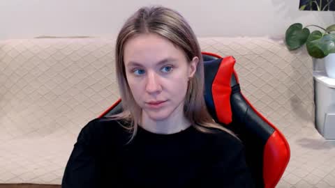Snapshot of baby_kitte chatting on February 15, 7:06 am baby_kitte online show from February 15, 7:06 am
