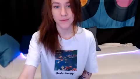 Snapshot of baby_kitte chatting on December 23, 4:01 am baby_kitte online show from December 23, 4:01 am