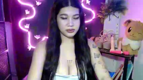 mae online show from November 7, 8:55 pm