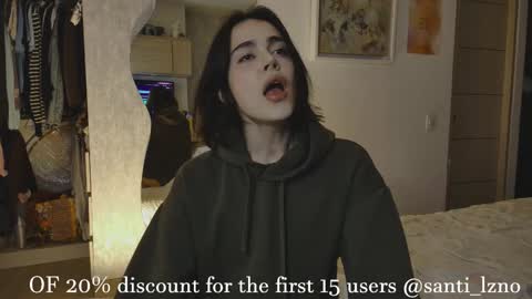 santi online show from February 22, 2:59 am