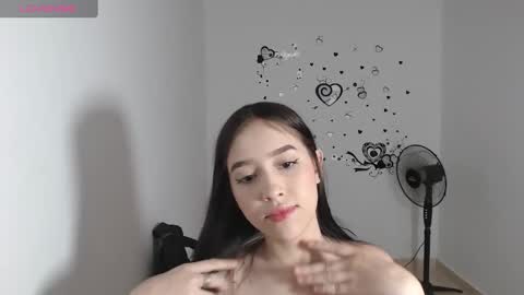 Snapshot of baby_violeta chatting on December 4, 9:51 pm violetta online show from December 4, 9:51 pm