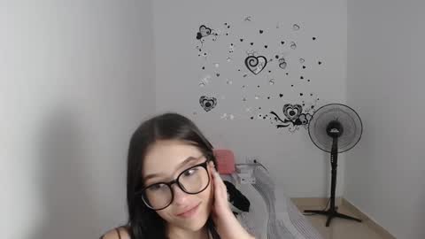 Snapshot of baby_violeta chatting on February 11, 12:17 am violetta online show from February 11, 12:17 am