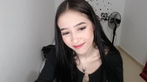 Snapshot of baby_violeta chatting on December 27, 8:45 am violetta online show from December 27, 8:45 am