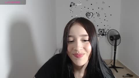 Snapshot of baby_violeta chatting on December 2, 8:50 pm violetta online show from December 2, 8:50 pm