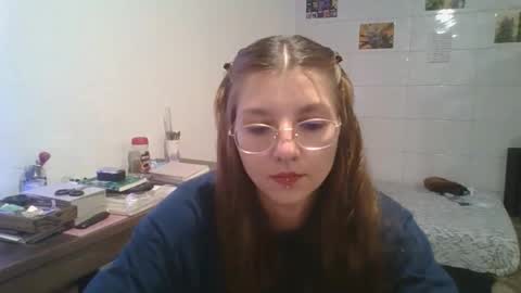 babydemon6 online show from November 12, 10:45 pm