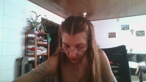 babydemon6 online show from October 15, 7:15 pm