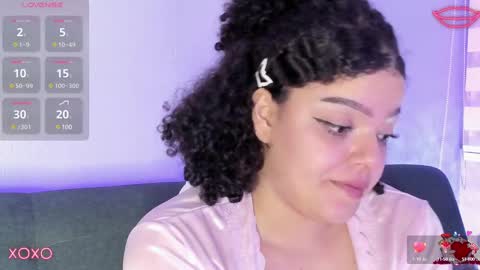 Baby Lee W online show from December 11, 7:09 am