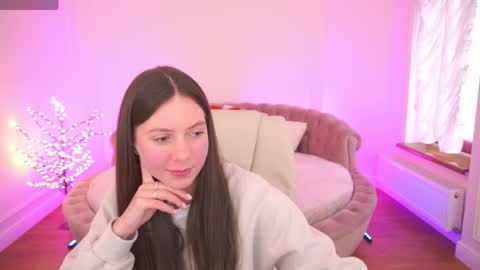 Lady Vi online show from April 8, 12:52 pm