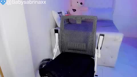 babysabrinaxx online show from January 23, 4:04 pm