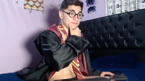 Hey Im Zayn good to see u here online show from November 1, 3:49 am